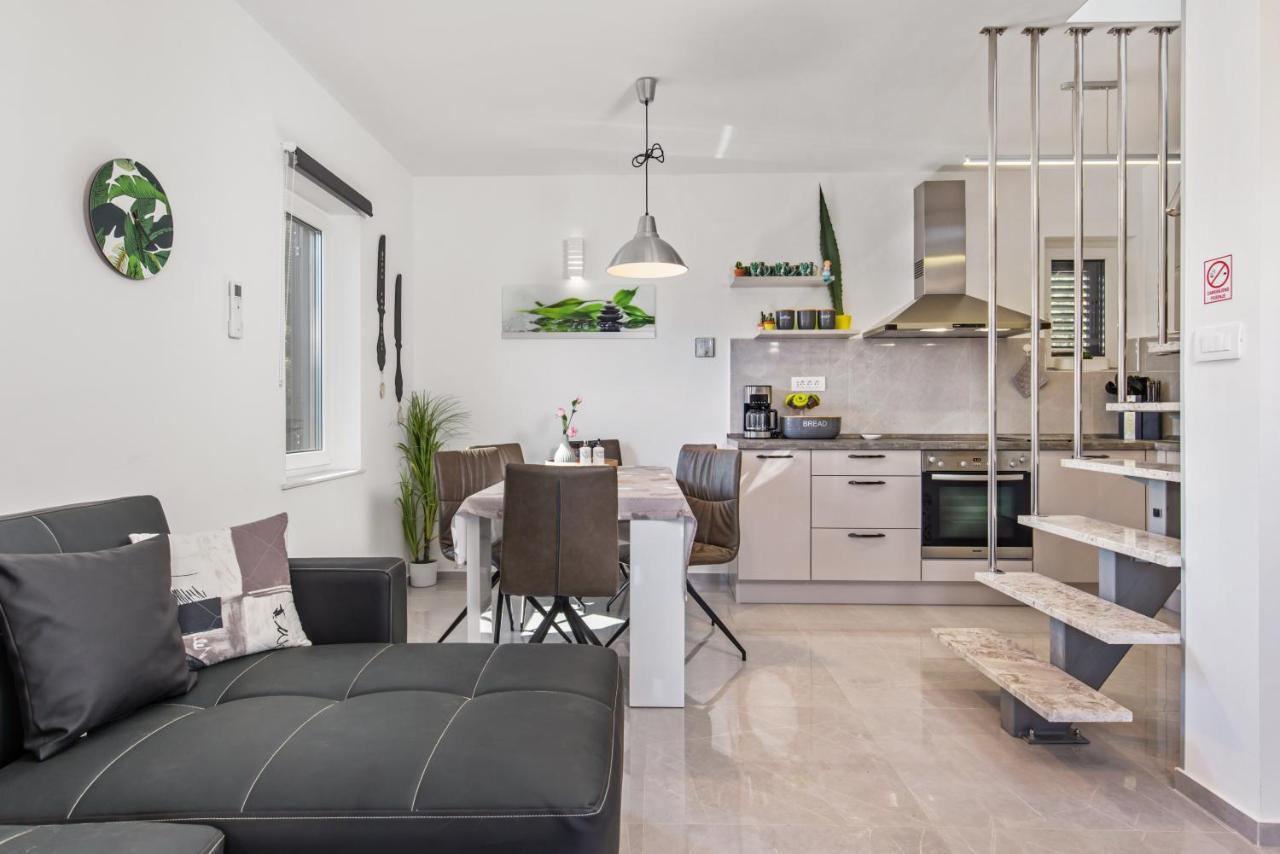 Apartment Coralina Baska  Ngoại thất bức ảnh